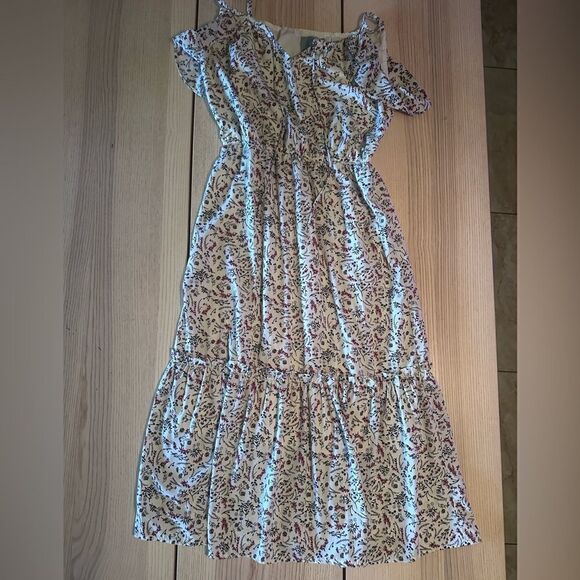 Skies are blue midi spaghetti strap in white with blue and red floral design- M - Picture 3 of 6